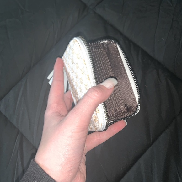 Geo Pattern Coin Purse 🤍 - Picture 5 of 6